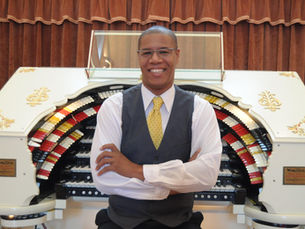 TEDDE GIBSON, THE MIGHTY WURLITZER ORGANIST