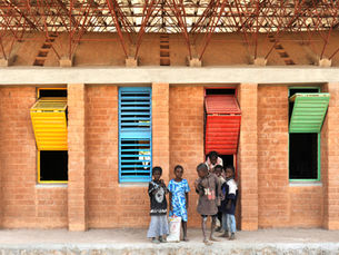 ARCHITECT WITH AFRO-FUTURIST VISION WINS 2022 PRITZKER PRIZE